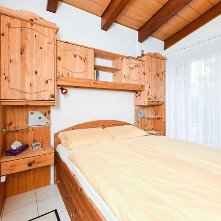 Ferienwohnung Captain Flints Schatz Bensersiel Exterior foto